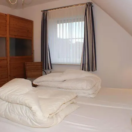 Hp Touristik - Seepark Burhave 7 *